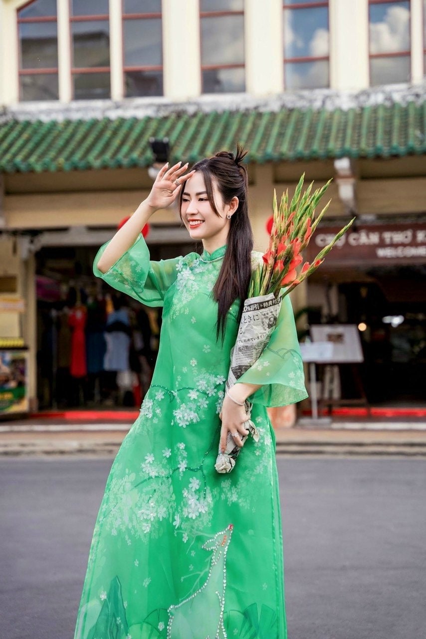 ThanhHuu Vietnamese aodai green, pants included