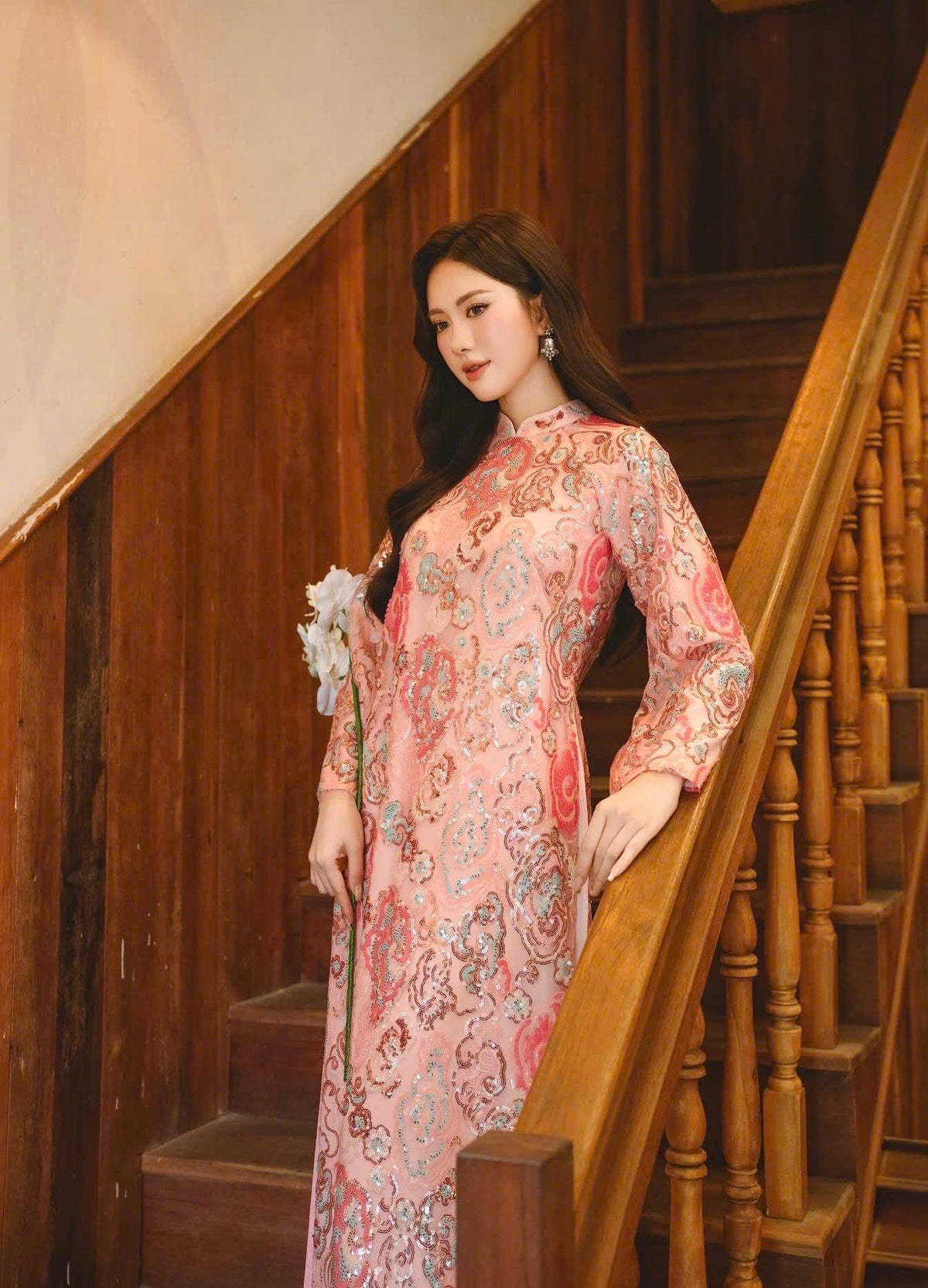 BacBling Vietnamese ao dai pink embroidery sequins, pants included