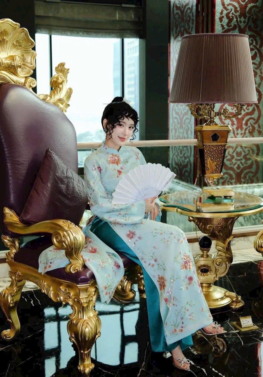 XuanHa Vietnamese ao dai embroidery blue/ white sequins, pants included
