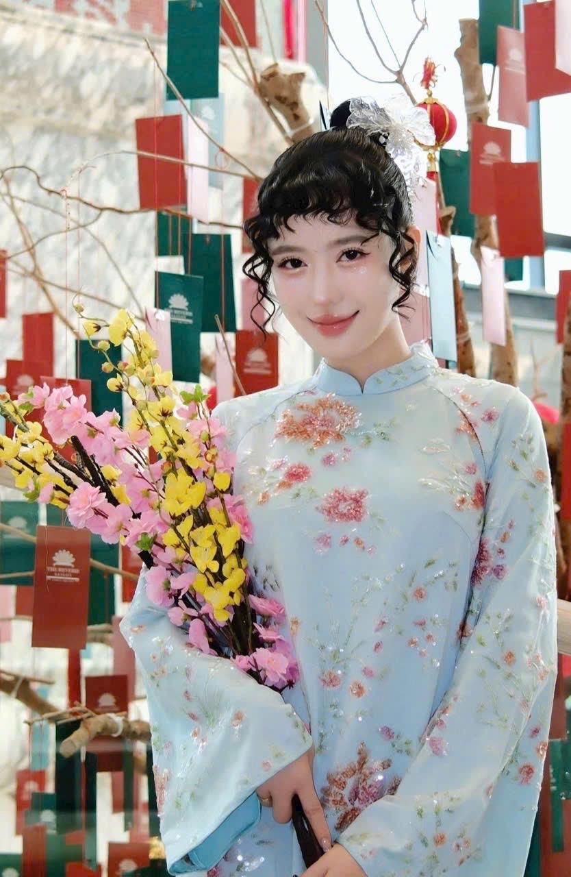 XuanHa Vietnamese ao dai embroidery blue/ white sequins, pants included