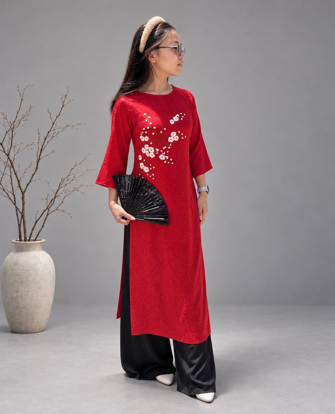 MoBa Vietnamese aodai red, pants included