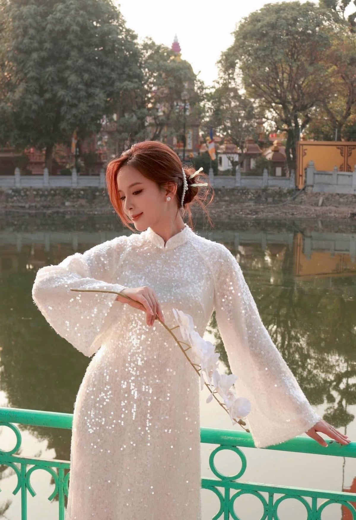 KimSa Vietnamese ao dai pure white/ red/ pink/ blue embroidery sequins silk aodai , pants included