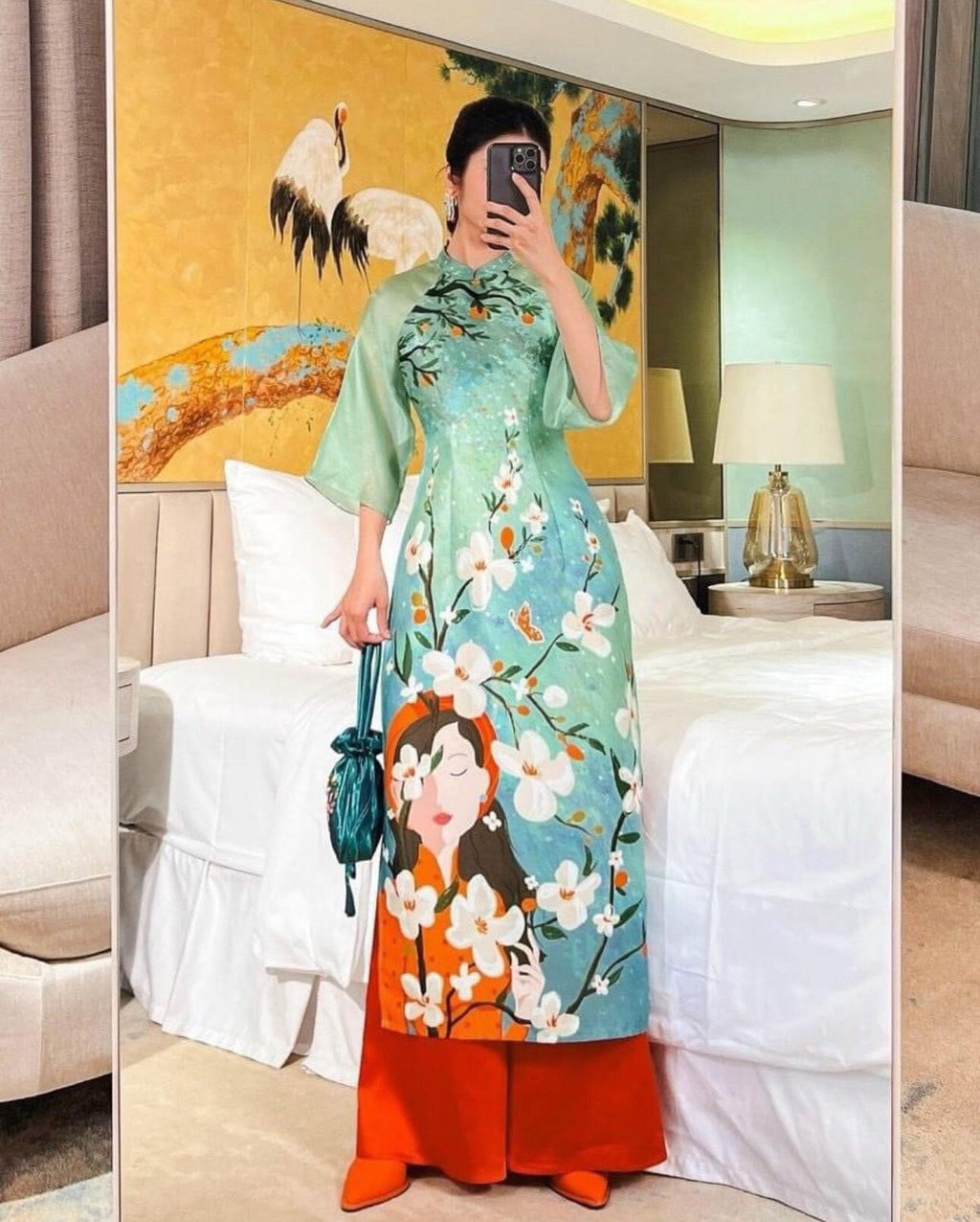 Vietnamese aodai Lep Xanh, pants included