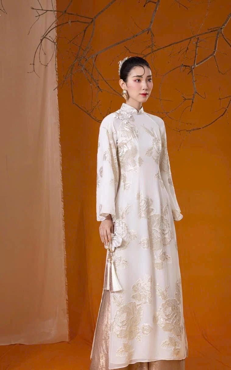 Vietnamese ao dai GoldHoaHong imprint 3D texture with gold aodai white traditional style, pants included
