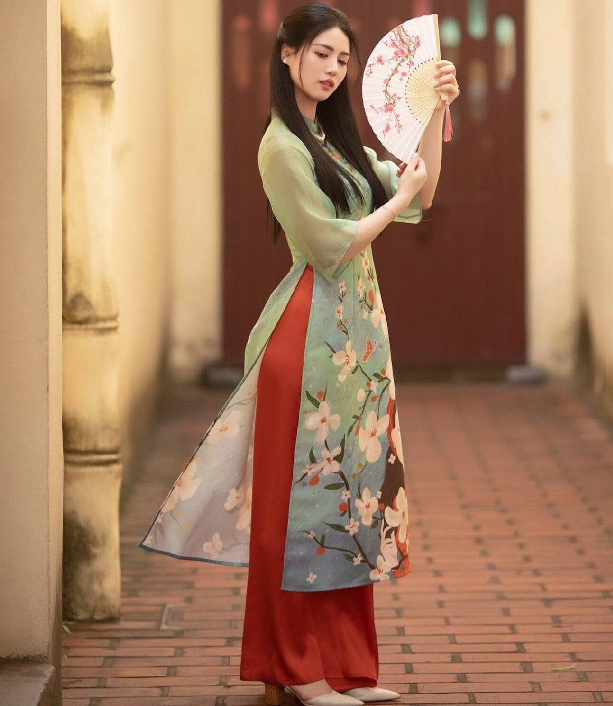 Vietnamese aodai Lep Xanh, pants included