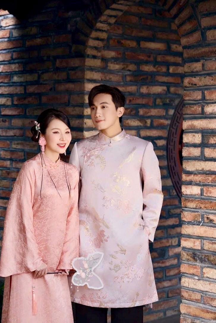FanHac Vietnamese aodai for men pink mix w gold thread