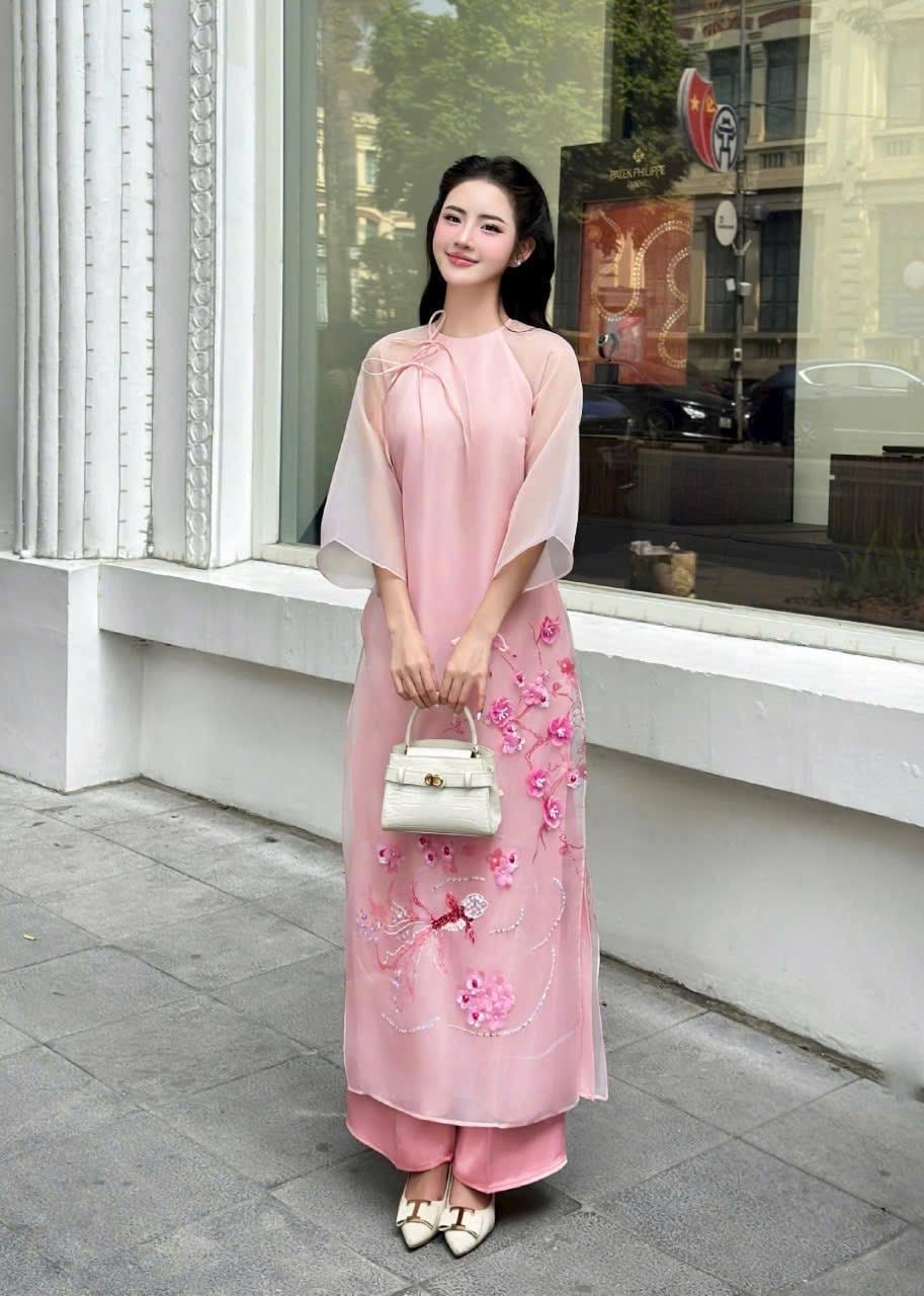 YenXuan Vietnamese ao dai butterfly beaded pink, pants included