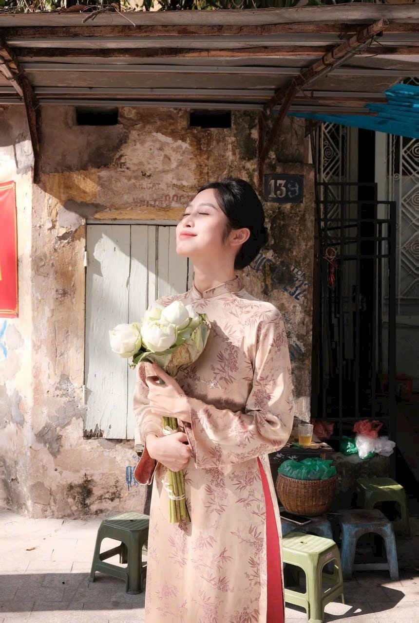 Vietnamese ao dai LaTruc gam 2da aodai light copper, pants included