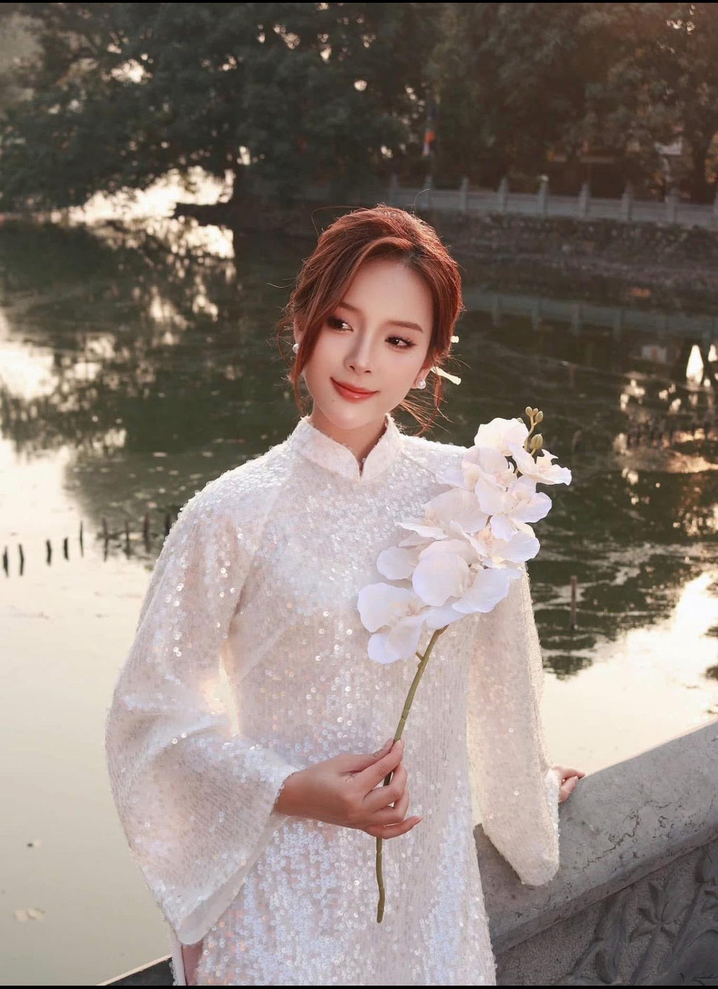 KimSa Vietnamese ao dai pure white/ red/ pink/ blue embroidery sequins silk aodai , pants included