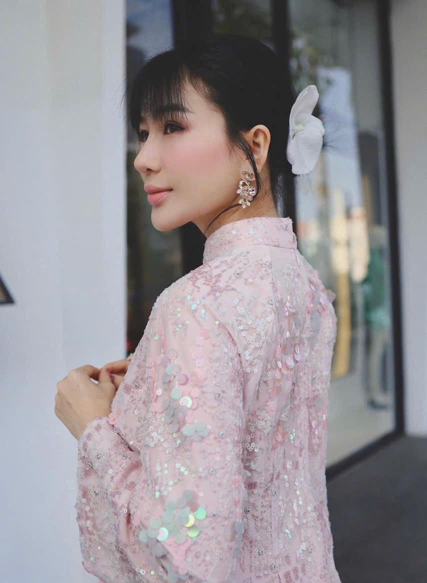 HongChu Vietnamese luxury ao dai pink sequins, pants included
