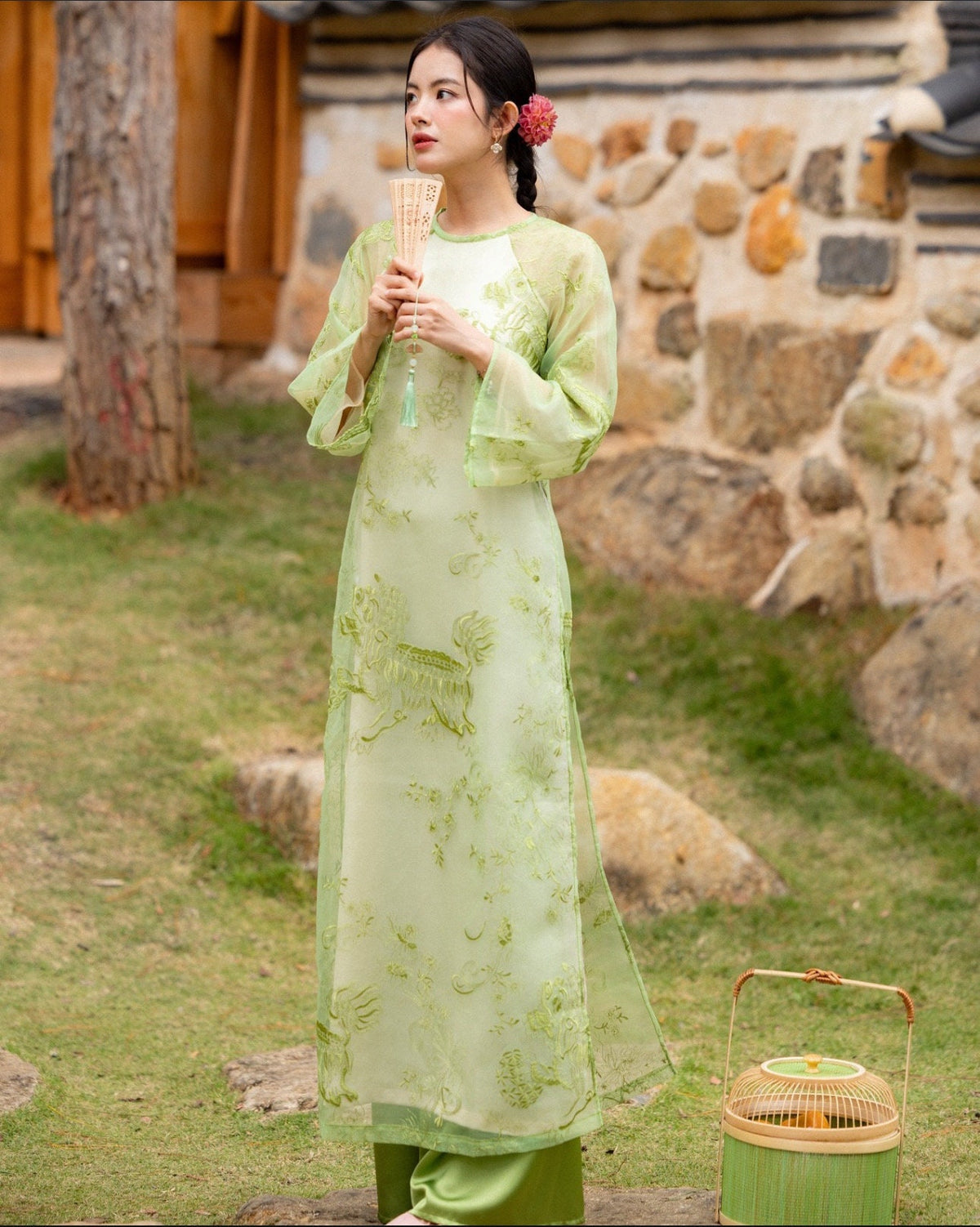 Vietnamese aodai Kylan embroidered green, pants included