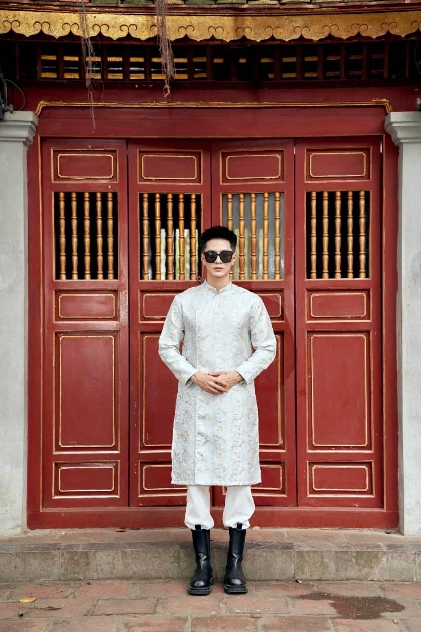 MaVan Vietnamese aodai for men blue and red