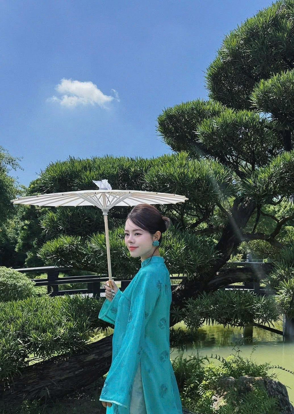 Vietnamese ao dai ThanhNgoc teal aodai, pants included
