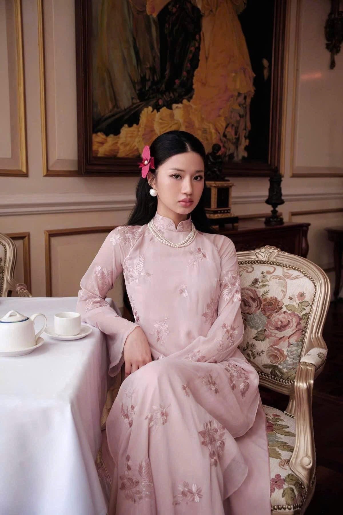 Vietnamese ao dai Havy embroidery pink aodai, pants included