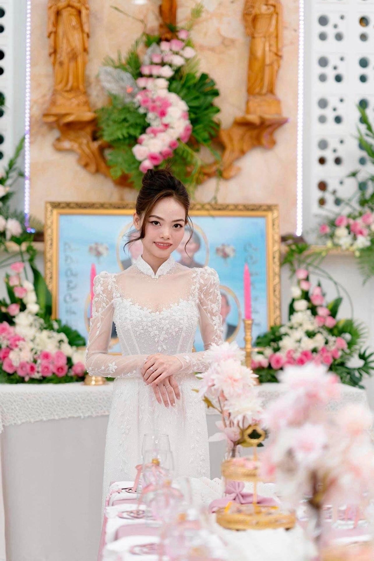 Bridal Vietnamese ao dai for wedding, pants included