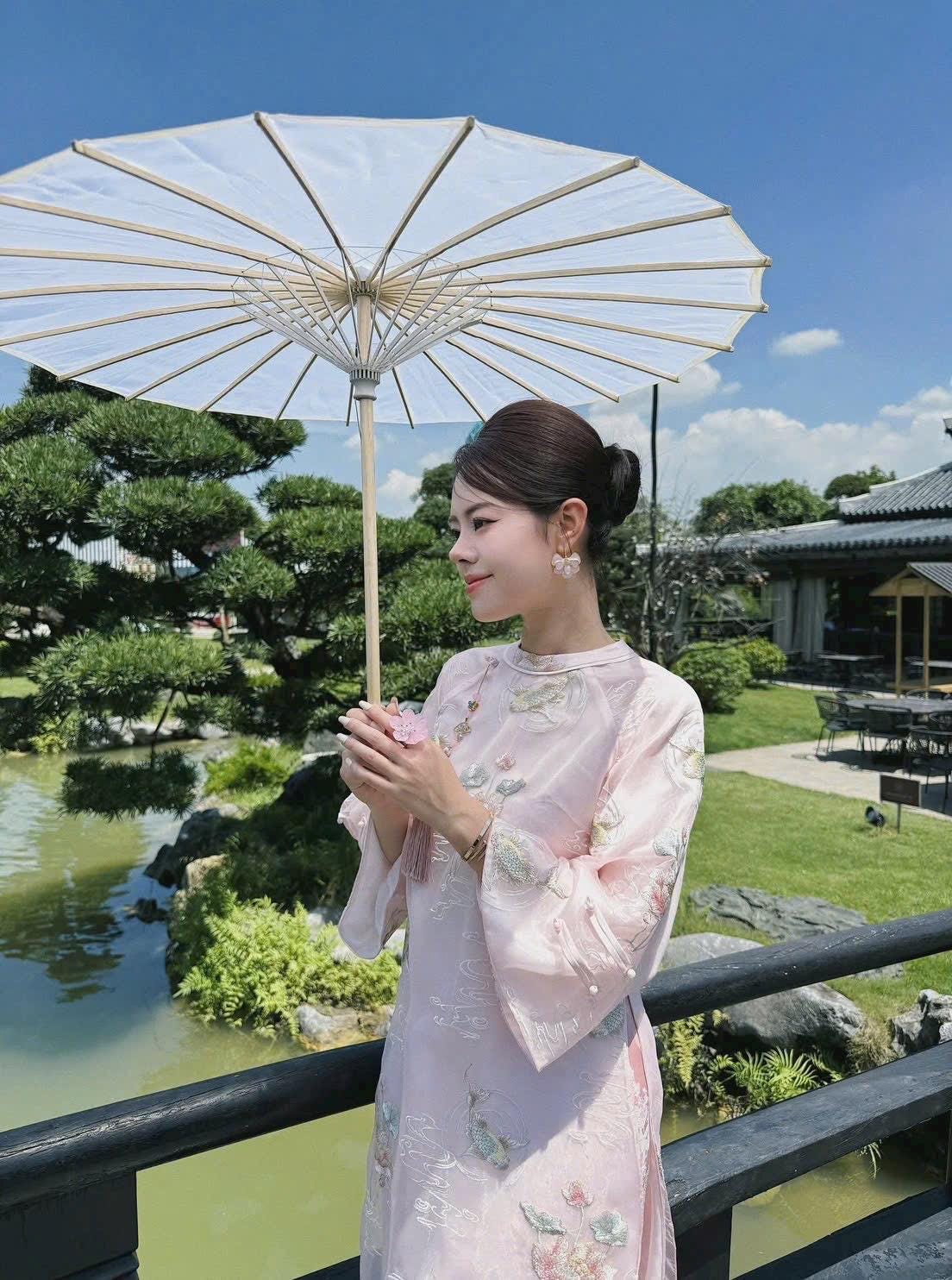 Vietnamese ao dai embroiled NguSen pink design aodai, pants included