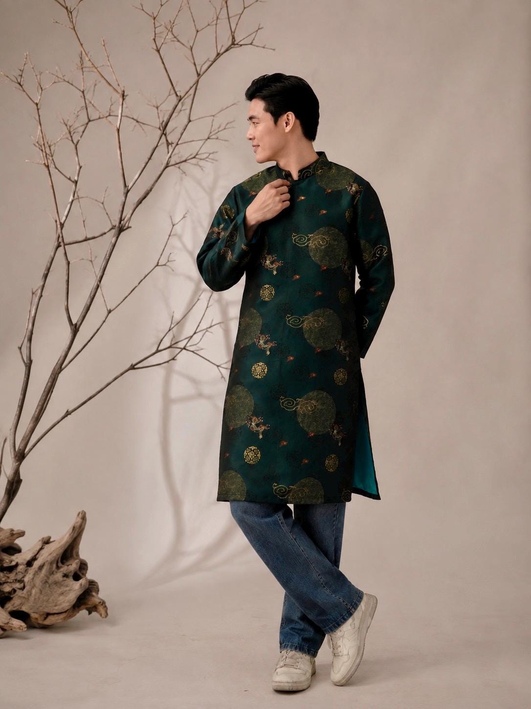 LongVan Men Vietnamese aodai red, green