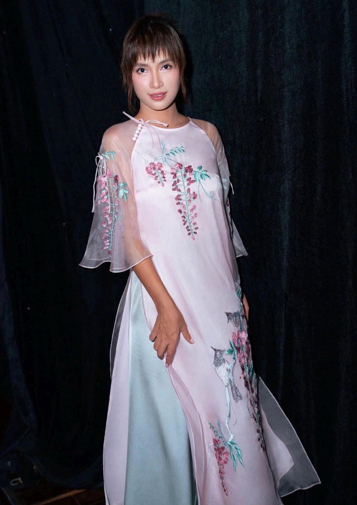 Vietnamese ao dai Vanny aodai pale pink embroidery, pants included