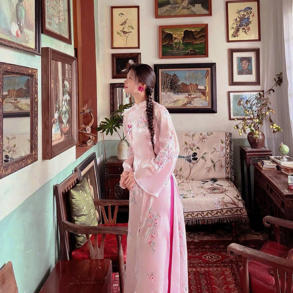 Xynh Vietnamese ao dai embroidery pink, pants included