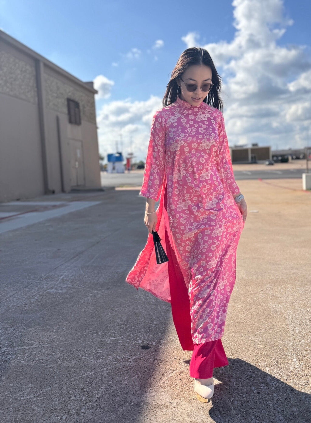 Vietnamese aodai gam Dao pink , pants included