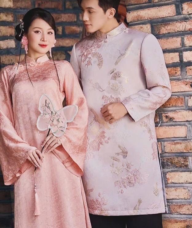 FanHac Vietnamese aodai for men pink mix w gold thread