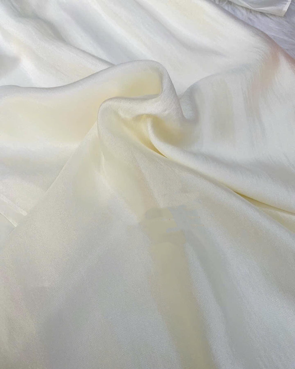 TueHy Vietnamese ao dai beige off-white, pants included