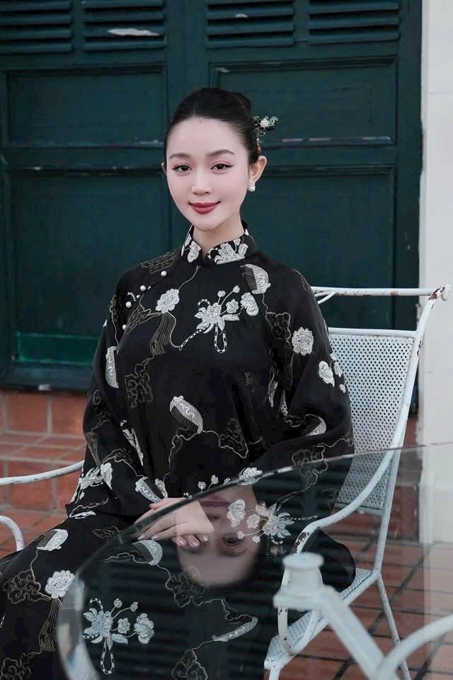 DienHy Vietnamese ao dai pink or black, pants included