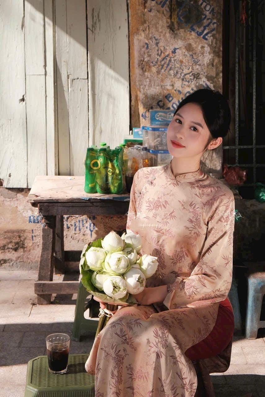 Vietnamese ao dai LaTruc gam 2da aodai light copper, pants included