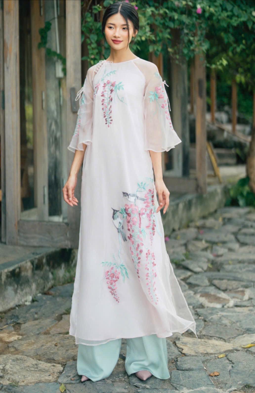 Vietnamese ao dai Vanny aodai pale pink embroidery, pants included