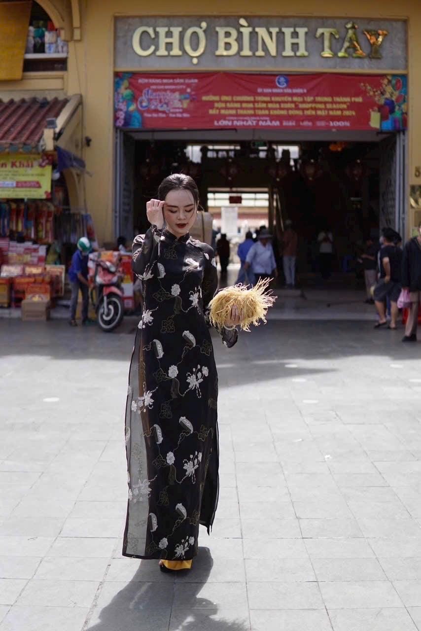 DienHy Vietnamese ao dai pink or black, pants included