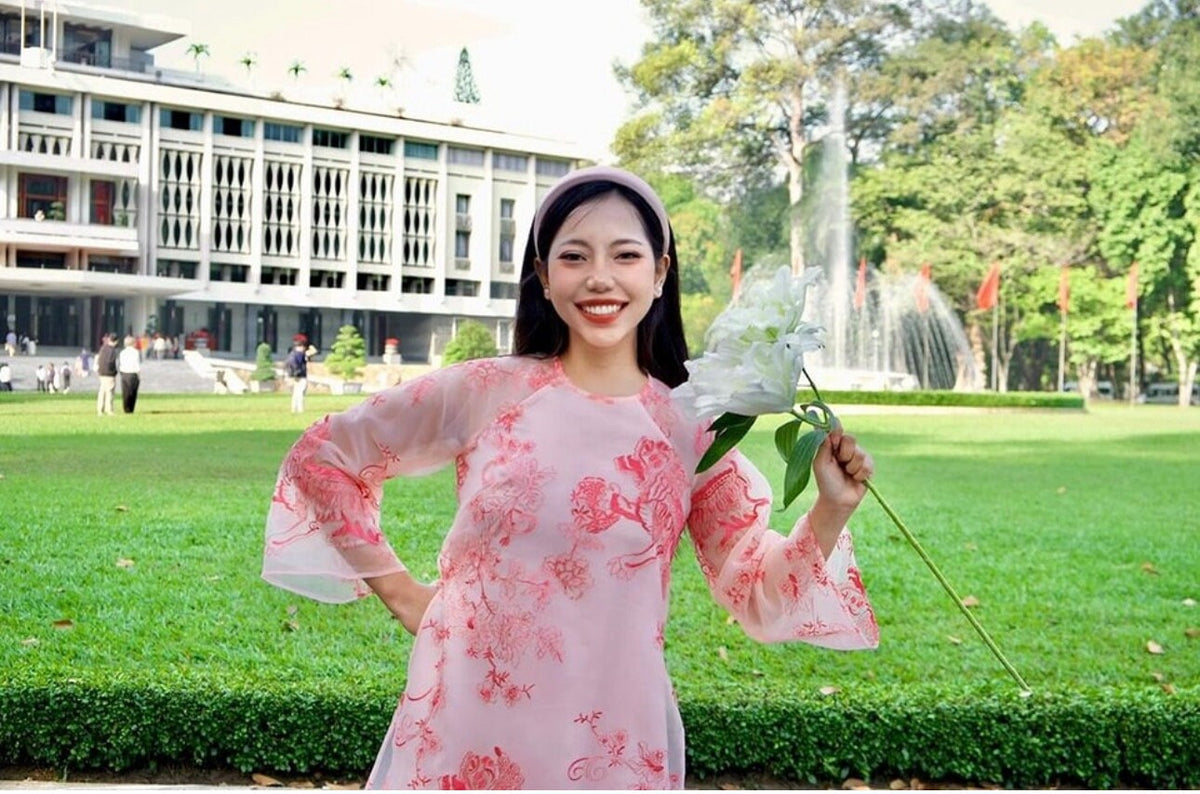 Vietnamese ao dai KyLan pink loose style, pants included