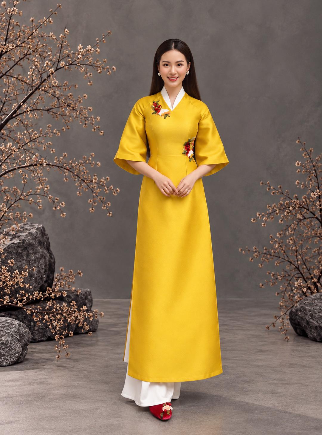 Keng Vietnamese ao dai Vneck yellow, pants included
