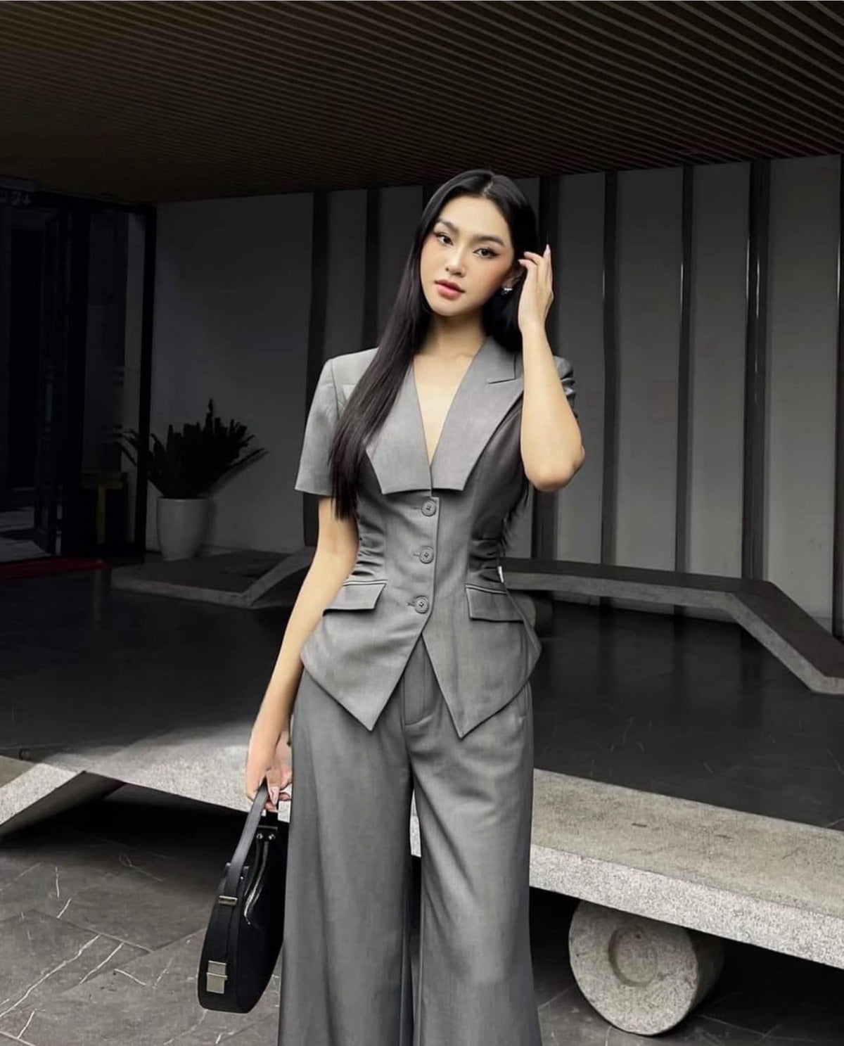 Grey short sleeves side pleated suit set