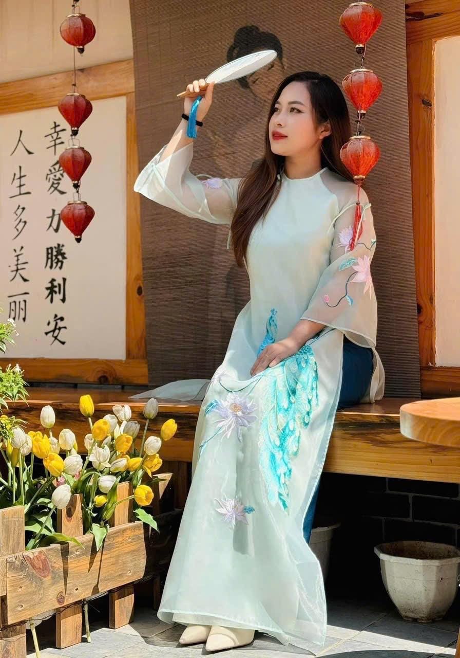 Vietnamese ao dai KhongTuoc turquoise, pants included